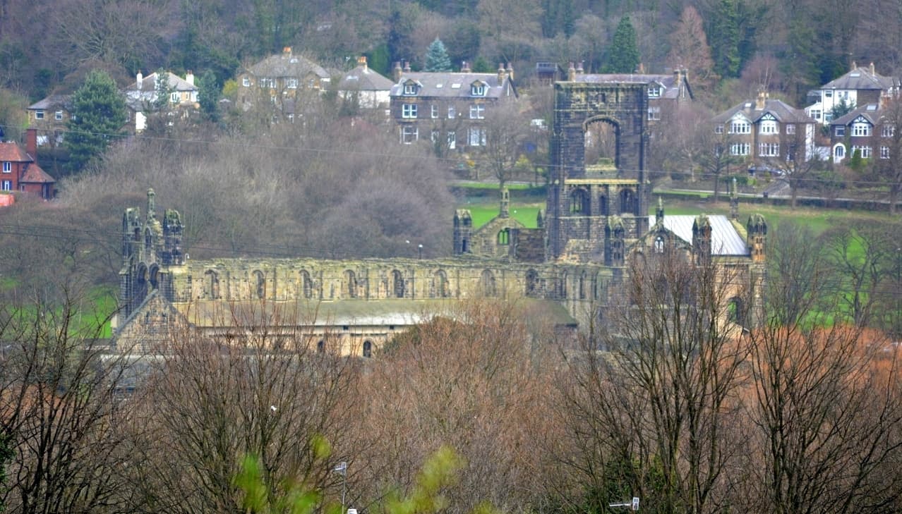 Kirkstall Abbey: how to do it well, from donation to pint