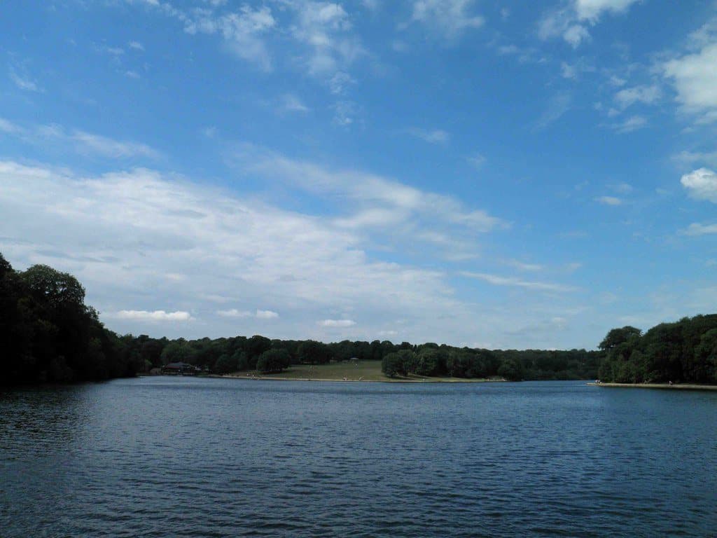 Waterloo lake, Roundhay Park, Leeds - geograph.org.uk - 2444356