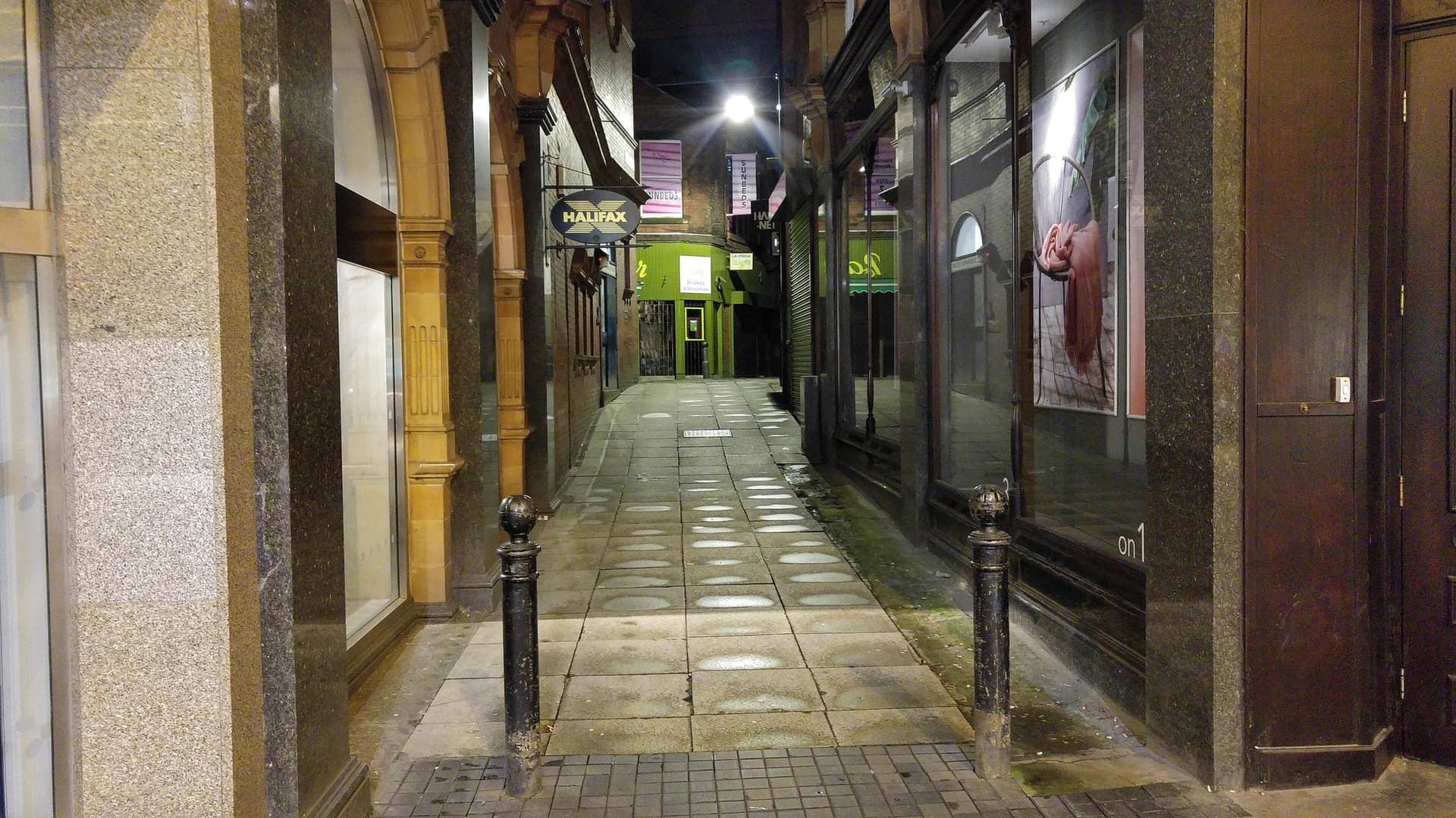 Fish Street, Leeds - geograph.org.uk - 4918380